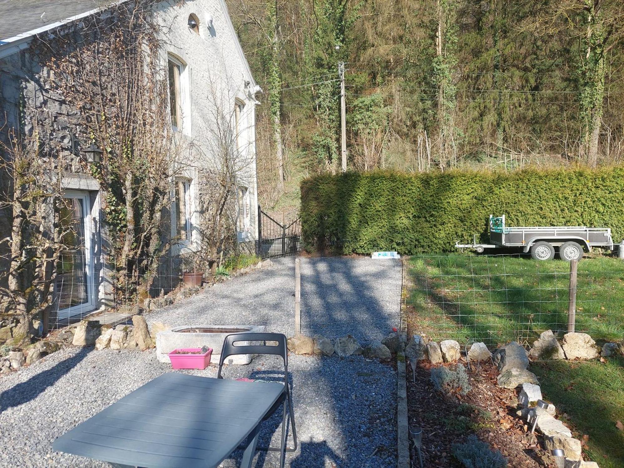 Au Doux Chardon Bed & Breakfast Durbuy Eksteriør bilde