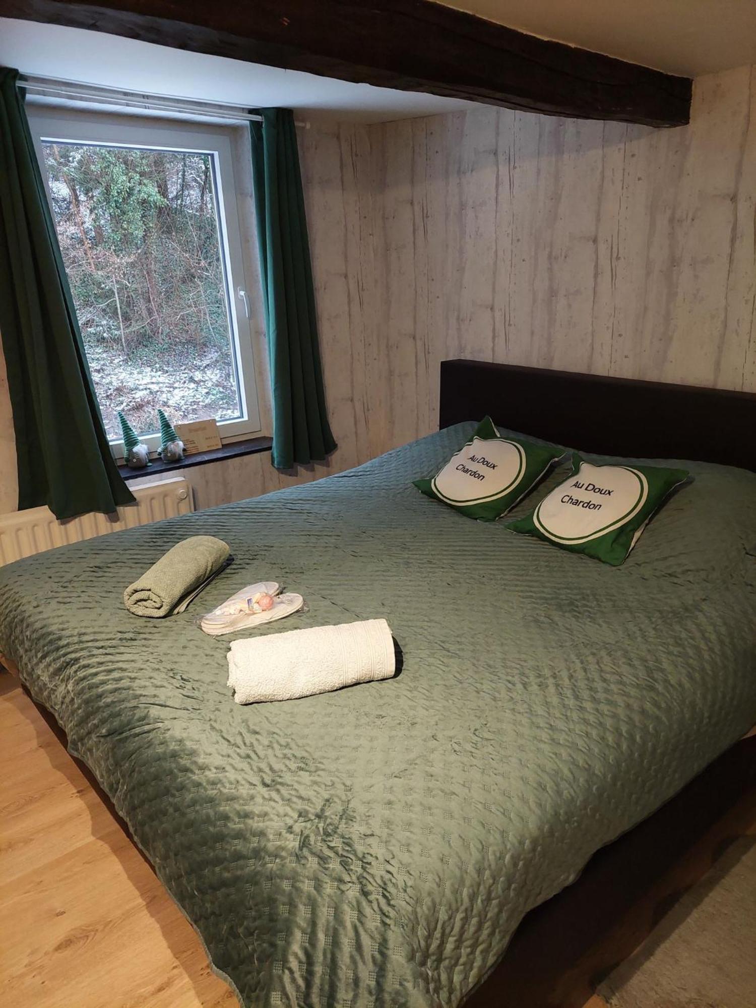 Au Doux Chardon Bed & Breakfast Durbuy Eksteriør bilde